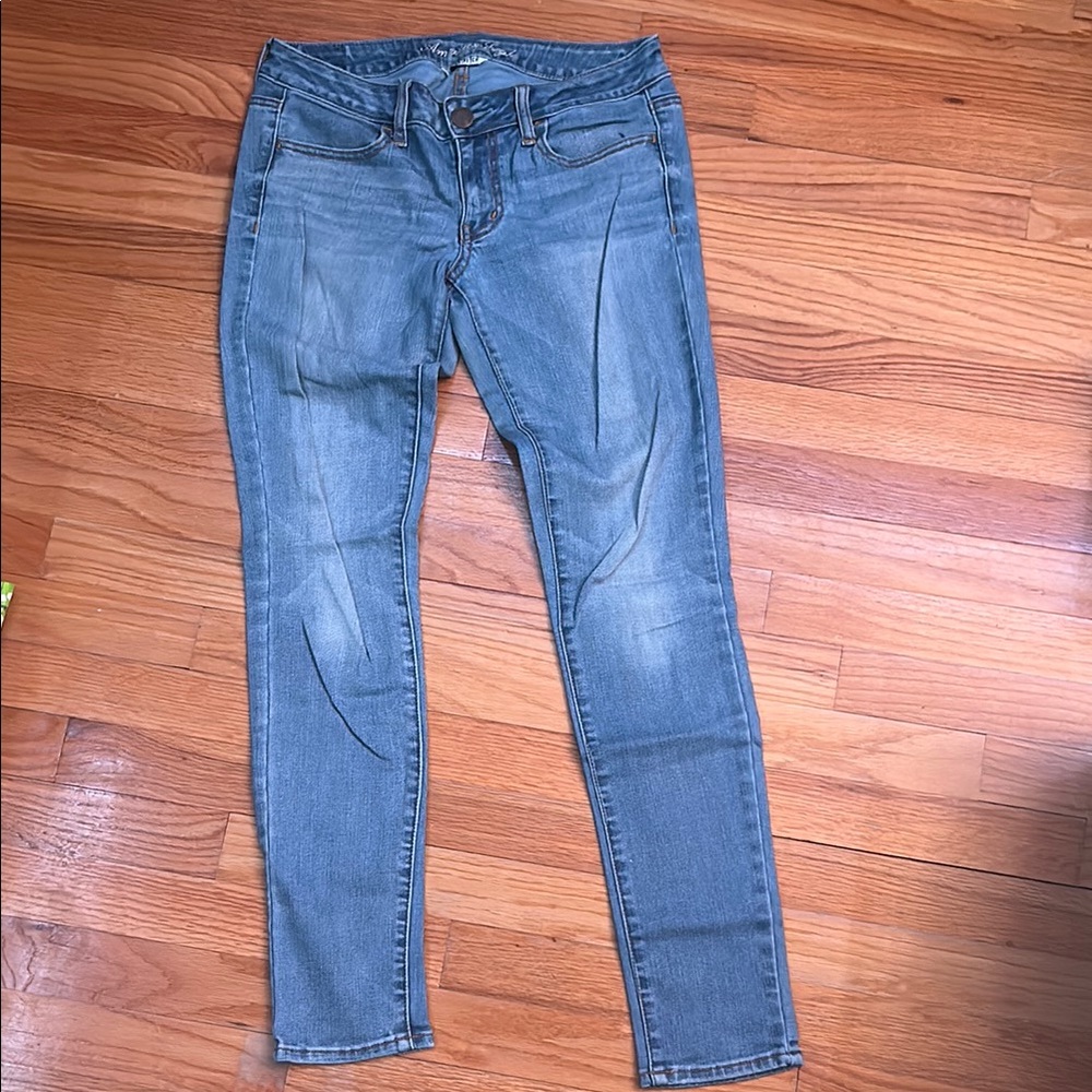 Blue Skinny Jeans with Tapered Leg